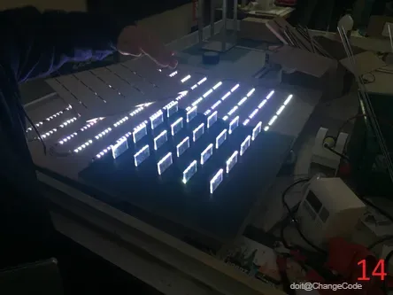 点击放大 图片